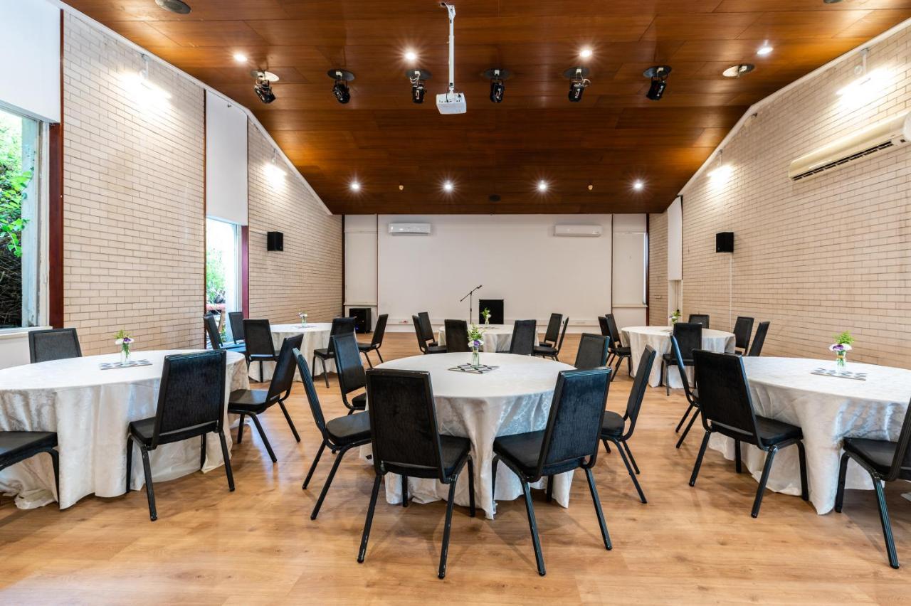 Eden Inn Зихрон Яков Екстериор снимка