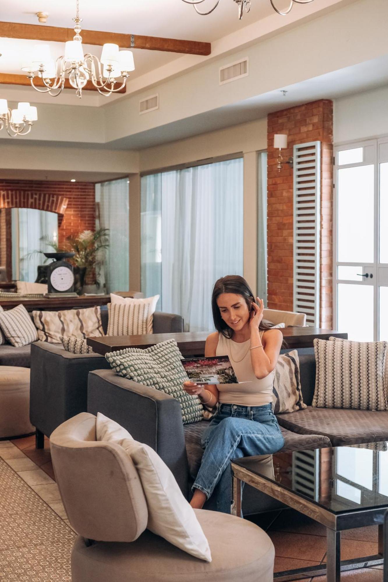 Eden Inn Зихрон Яков Екстериор снимка