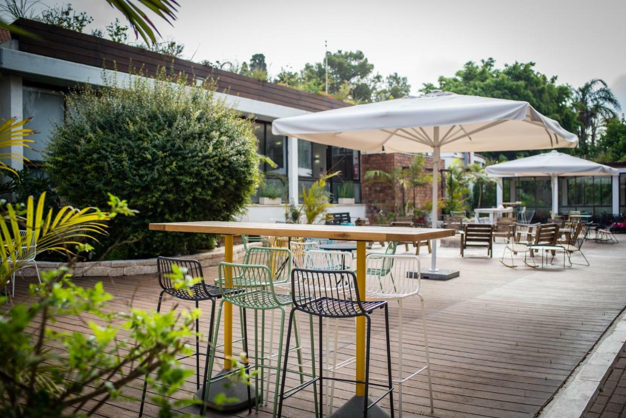 Eden Inn Зихрон Яков Екстериор снимка